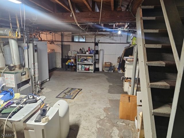 34 Round Lake, Monroe, NY 10950