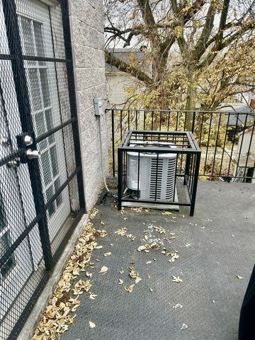 5412 S Loomis Boulevard, Chicago, IL 60609