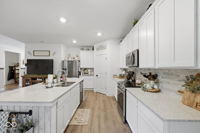 1234 Breckinridge Way, Shelbyville, IN 46176