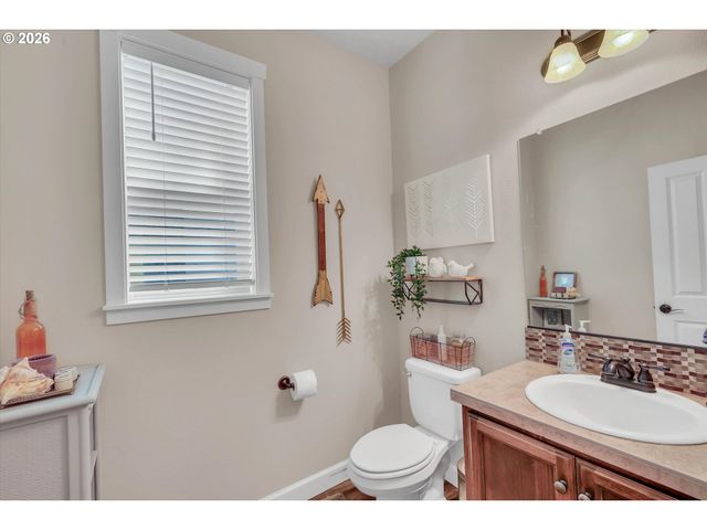 36729 KATRINA St, Sandy, OR 97055