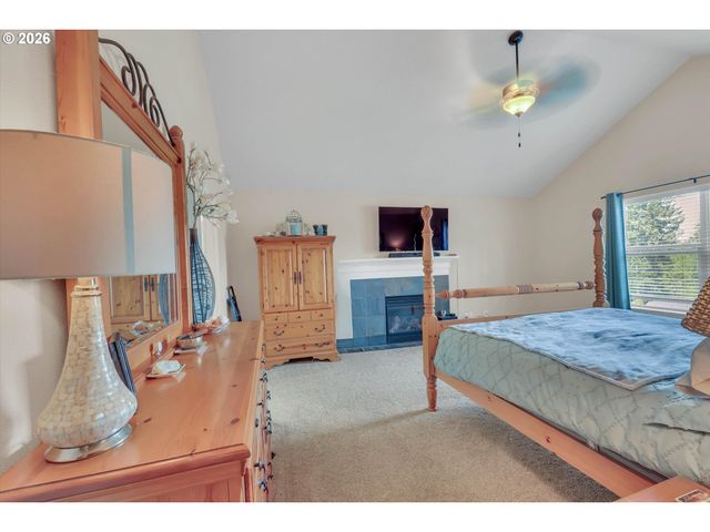 36729 KATRINA St, Sandy, OR 97055