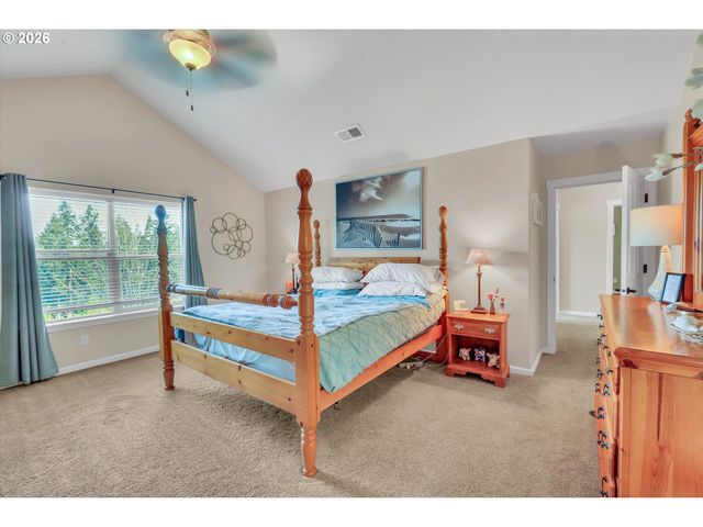 36729 KATRINA St, Sandy, OR 97055