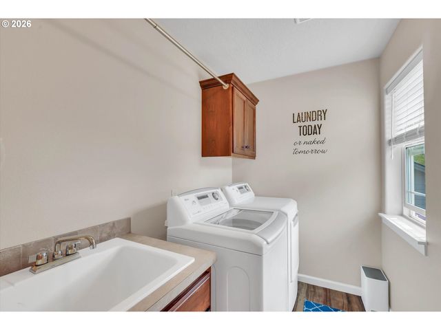 36729 KATRINA St, Sandy, OR 97055