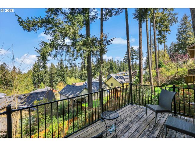 36729 KATRINA St, Sandy, OR 97055