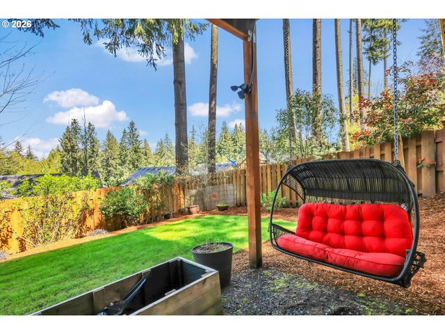 36729 KATRINA St, Sandy, OR 97055