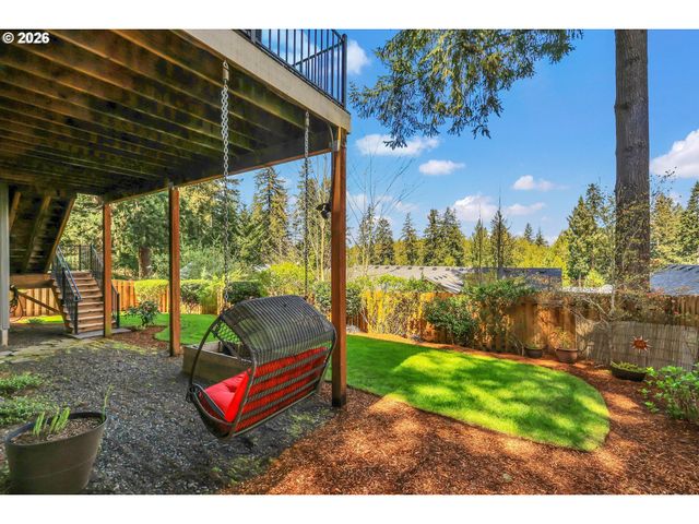 36729 KATRINA St, Sandy, OR 97055