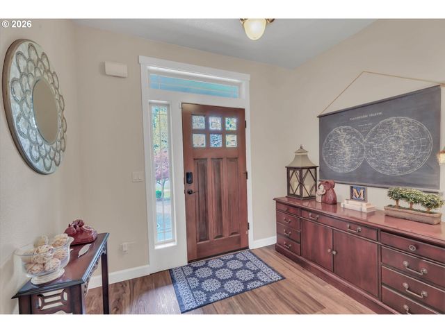 36729 KATRINA St, Sandy, OR 97055