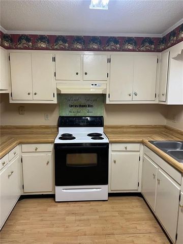 4861 Woodcliff Drive N, Mobile, AL 36693