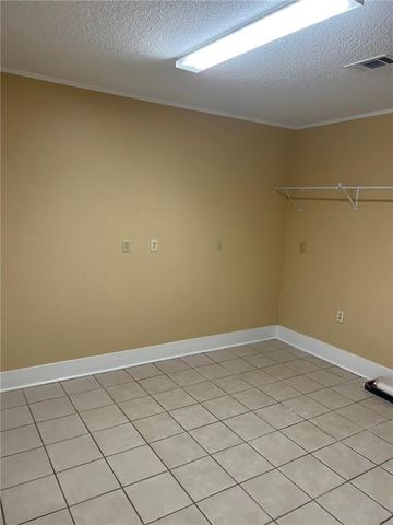 4861 Woodcliff Drive N, Mobile, AL 36693