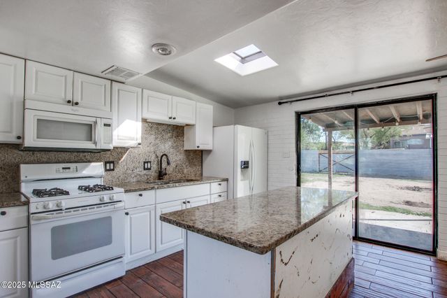 4114 N Lange Avenue, Tucson, AZ 85705