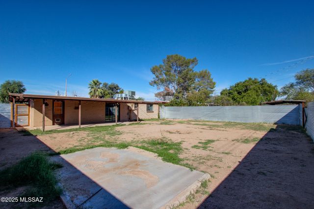 4114 N Lange Avenue, Tucson, AZ 85705
