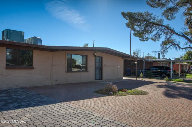 4114 N Lange Avenue, Tucson, AZ 85705