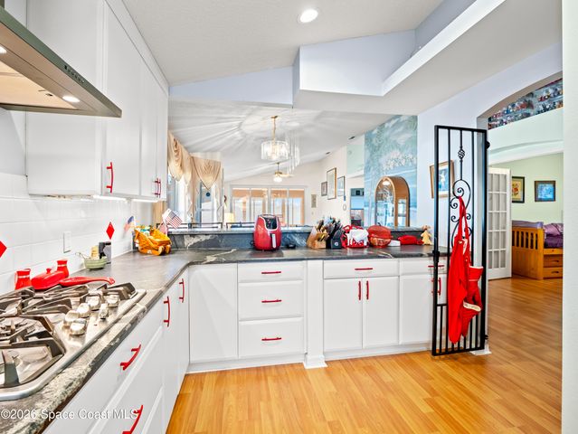 3904 Saint Armens Circle, Melbourne, FL 32934