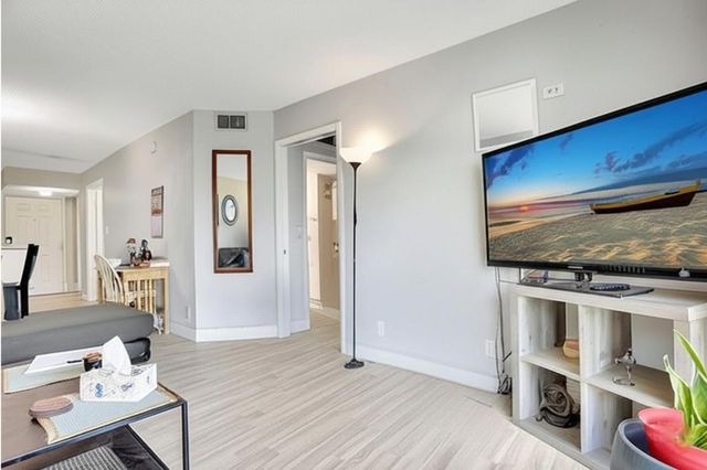 2216 N Cypress Bend Drive 501, Pompano Beach, FL 33069