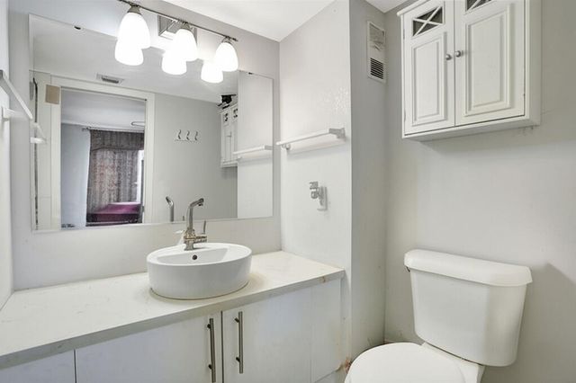 2216 N Cypress Bend Drive 501, Pompano Beach, FL 33069