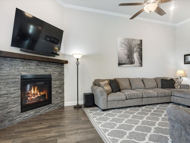 990 Waterview Drive, Prosper, TX 75078