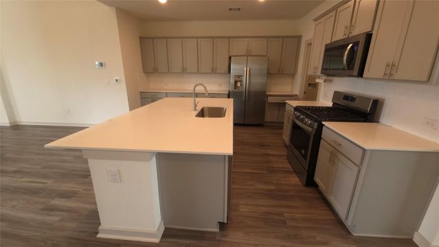 7517 Peggie Nell DR, Austin, TX 78724