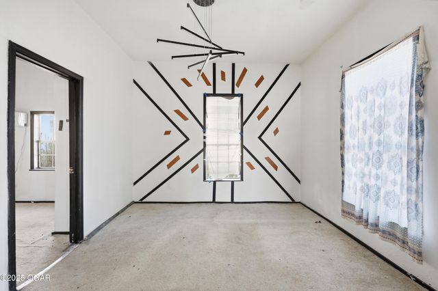 512 S Cox Ave, Joplin, MO 64801