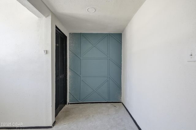 512 S Cox Ave, Joplin, MO 64801