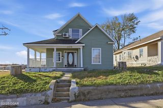 512 S Cox Ave, Joplin, MO 64801