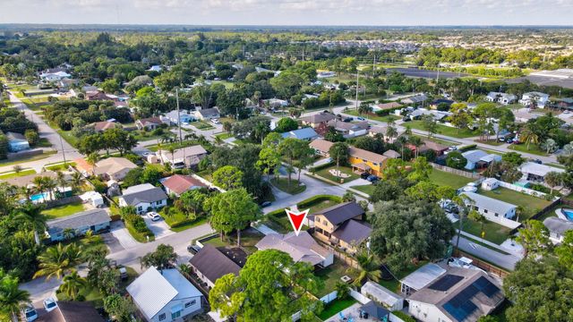 7676 4th Terrace, Lake Worth, FL 33463