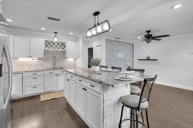 7676 4th Terrace, Lake Worth, FL 33463