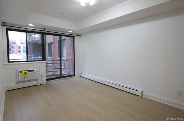 41-05 College Point Boulevard 5I, Flushing, NY 11355