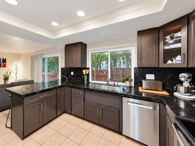 916 Mimosa Avenue, Vista, CA 92081