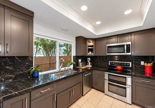 916 Mimosa Avenue, Vista, CA 92081