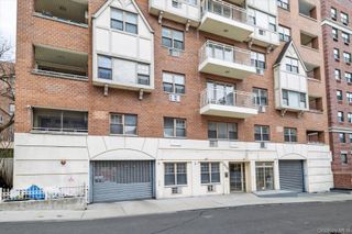 8375 117th Street 6F, Kew Gardens, NY 11418