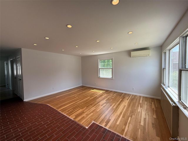 59 Wood Street 1st floor, Lynbrook, NY 11563