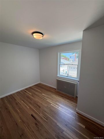 59 Wood Street 1st floor, Lynbrook, NY 11563