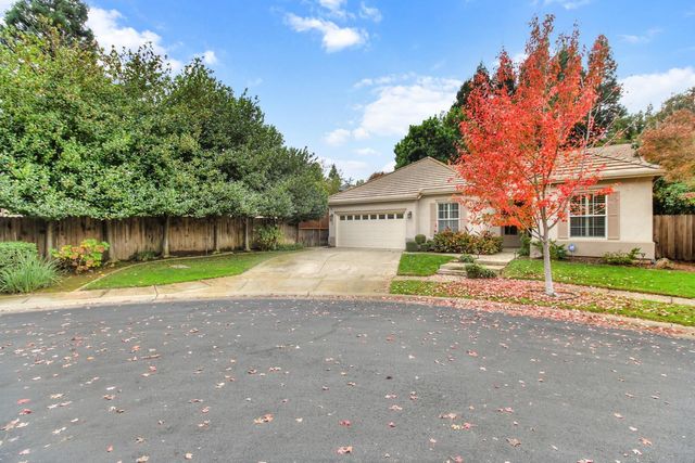 28 Eastham Ct, Sacramento, CA 95833