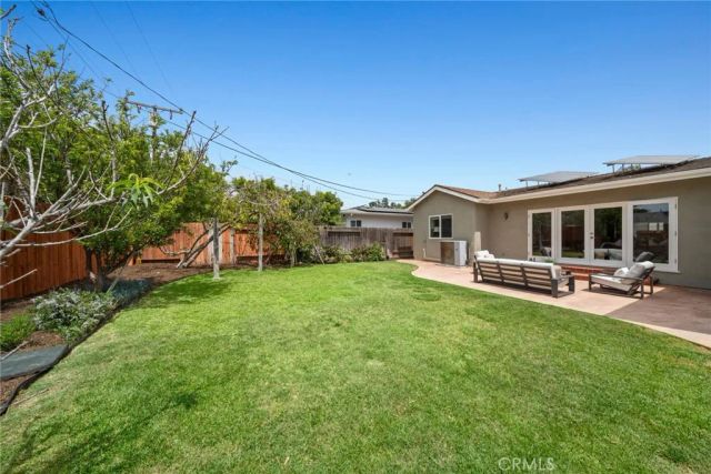 2665 Club Mesa Place, Costa Mesa, CA 92627