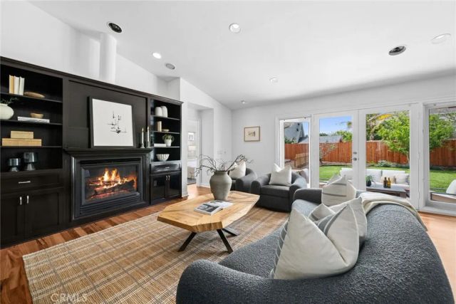 2665 Club Mesa Place, Costa Mesa, CA 92627