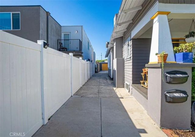 1610 N 36th North, Los Angeles, CA 90018