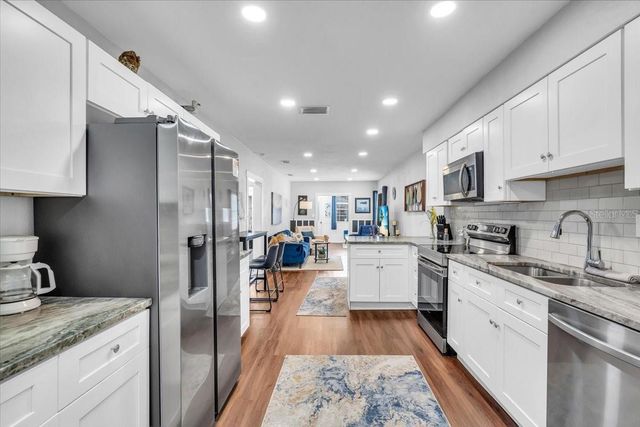 719 35TH STREET W, Bradenton, FL 34205