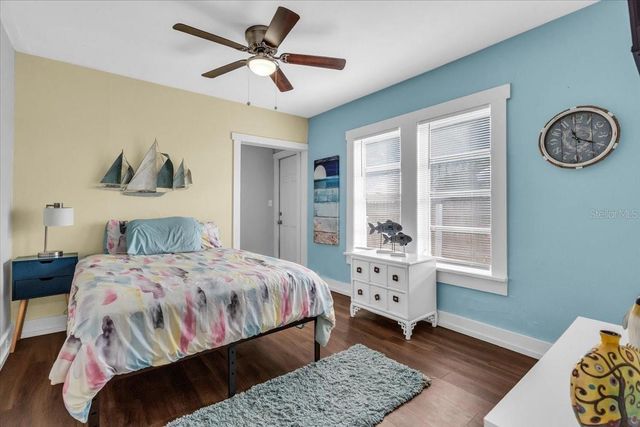 719 35TH STREET W, Bradenton, FL 34205