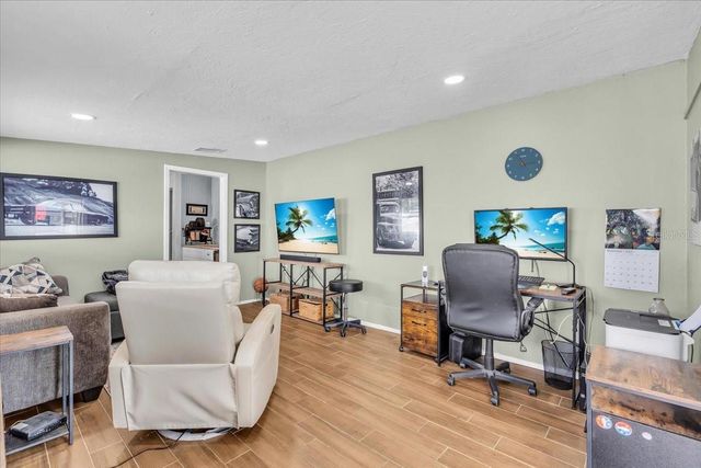 719 35TH STREET W, Bradenton, FL 34205