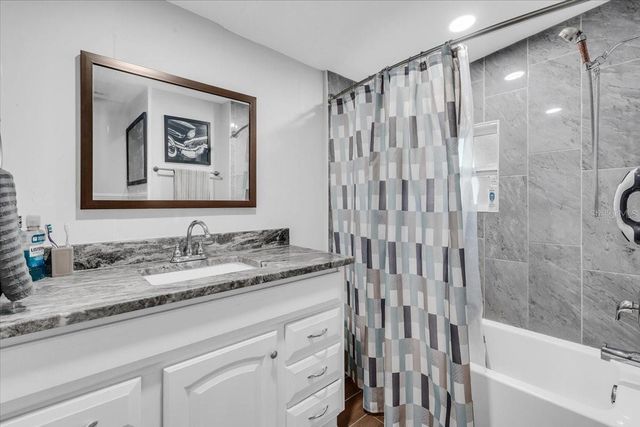 719 35TH STREET W, Bradenton, FL 34205