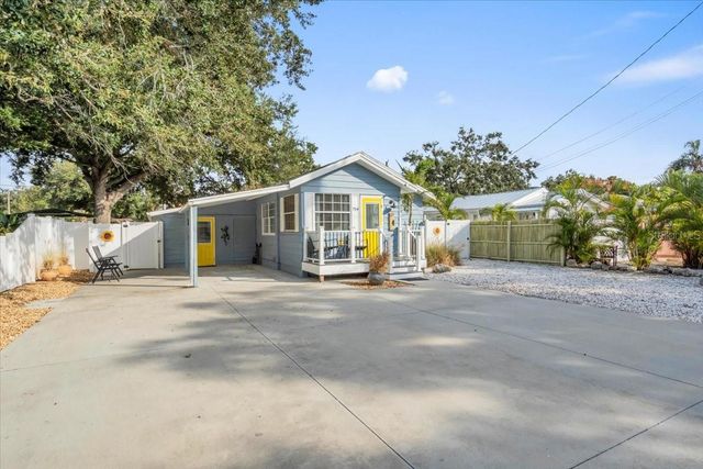 719 35TH STREET W, Bradenton, FL 34205