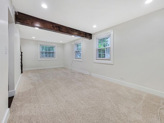 401 S Fourth Avenue, Libertyville, IL 60048