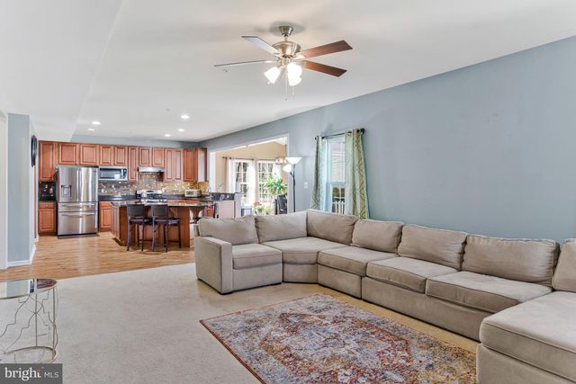 11762 NATIONALS LN, Waldorf, MD 20602