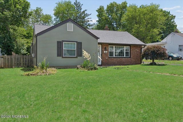 42 Walnut Street, Edison, NJ 08817