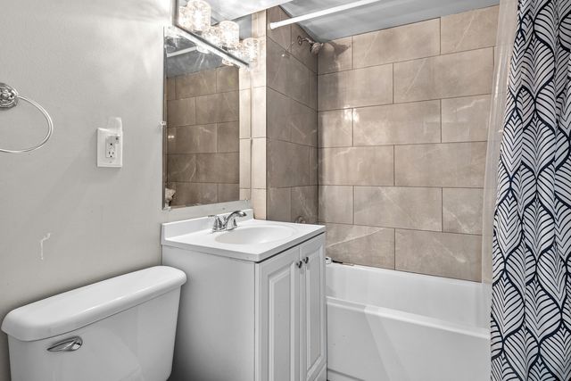 2231 S 58th Court, Cicero, IL 60804