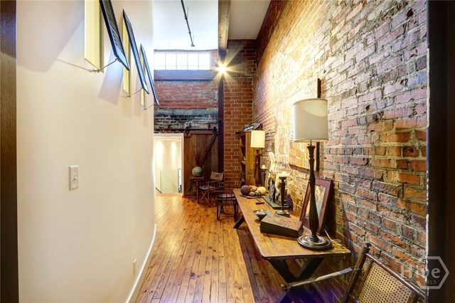 9 W York Street 306, Savannah, GA 31401