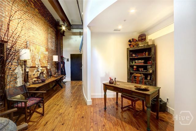 9 W York Street 306, Savannah, GA 31401