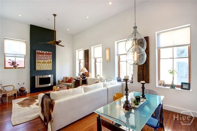 9 W York Street 306, Savannah, GA 31401