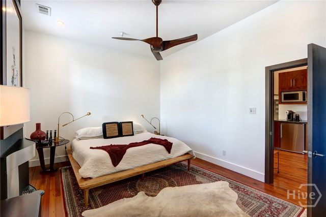 9 W York Street 306, Savannah, GA 31401