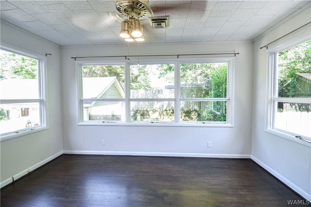 215 17th, Tuscaloosa, AL 35401
